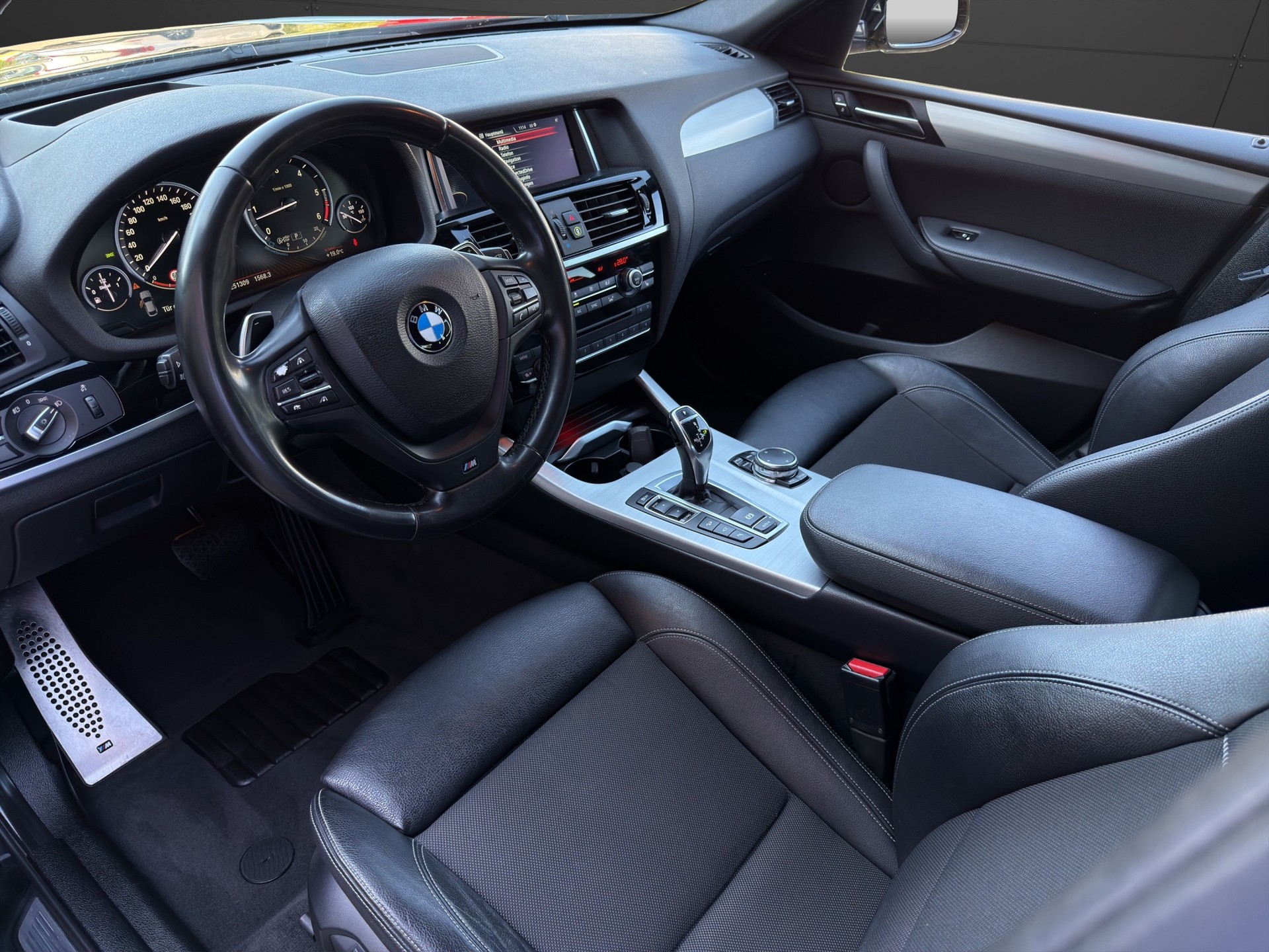 BMW X4 xDrive 35d M Sport Steptronic-image-9