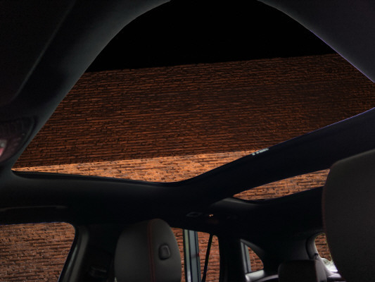 MERCEDES-BENZ EQA 350 4M Excellence-image-9
