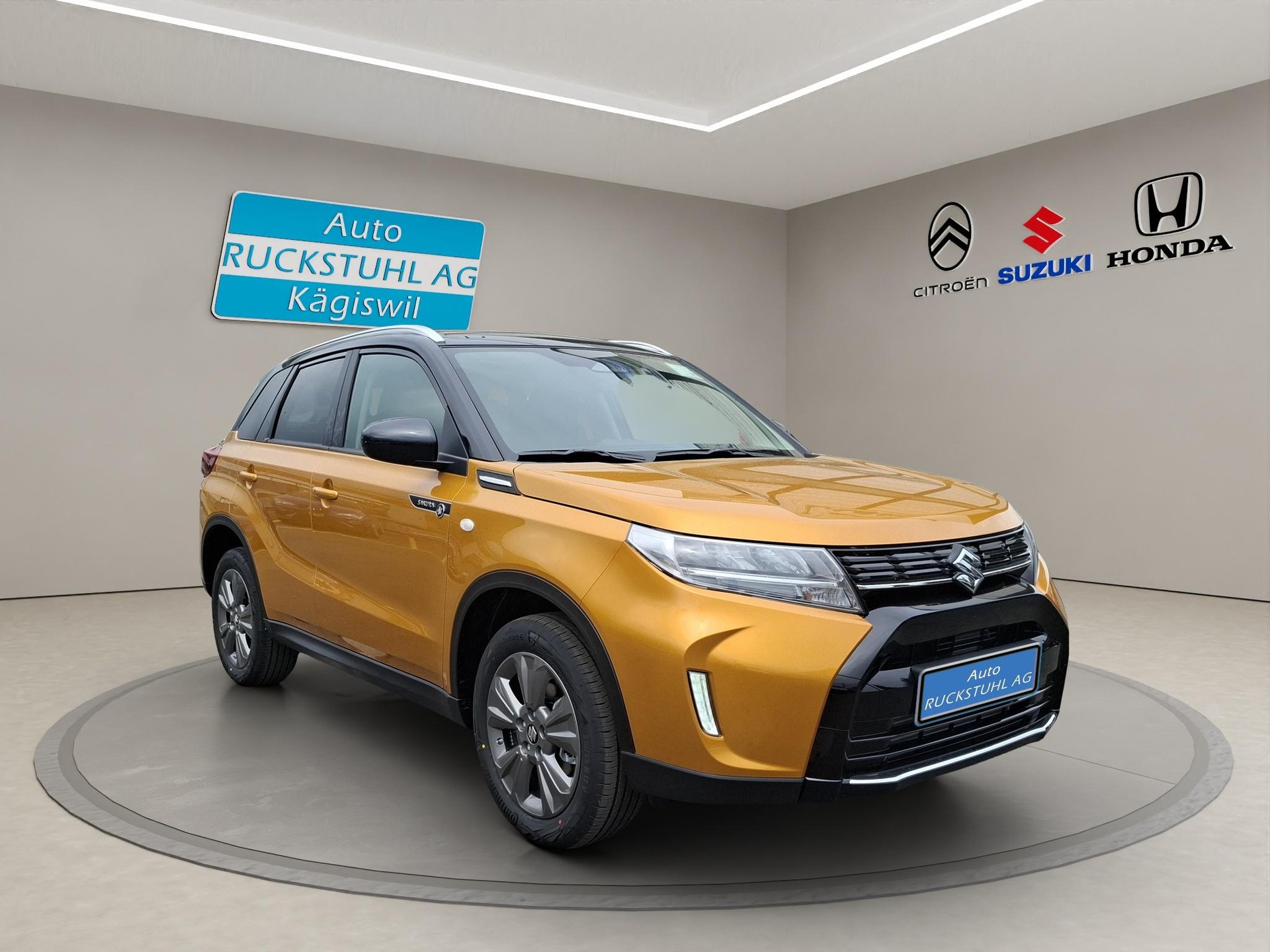 SUZUKI Vitara 1.4 T Sakura Hybrid 4x4-image-1