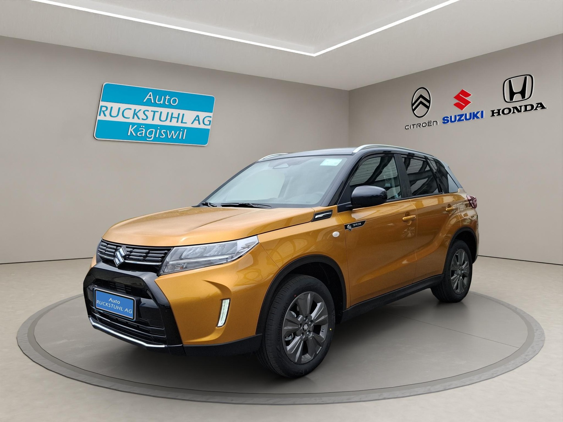 SUZUKI Vitara 1.4 T Sakura Hybrid 4x4-image-0
