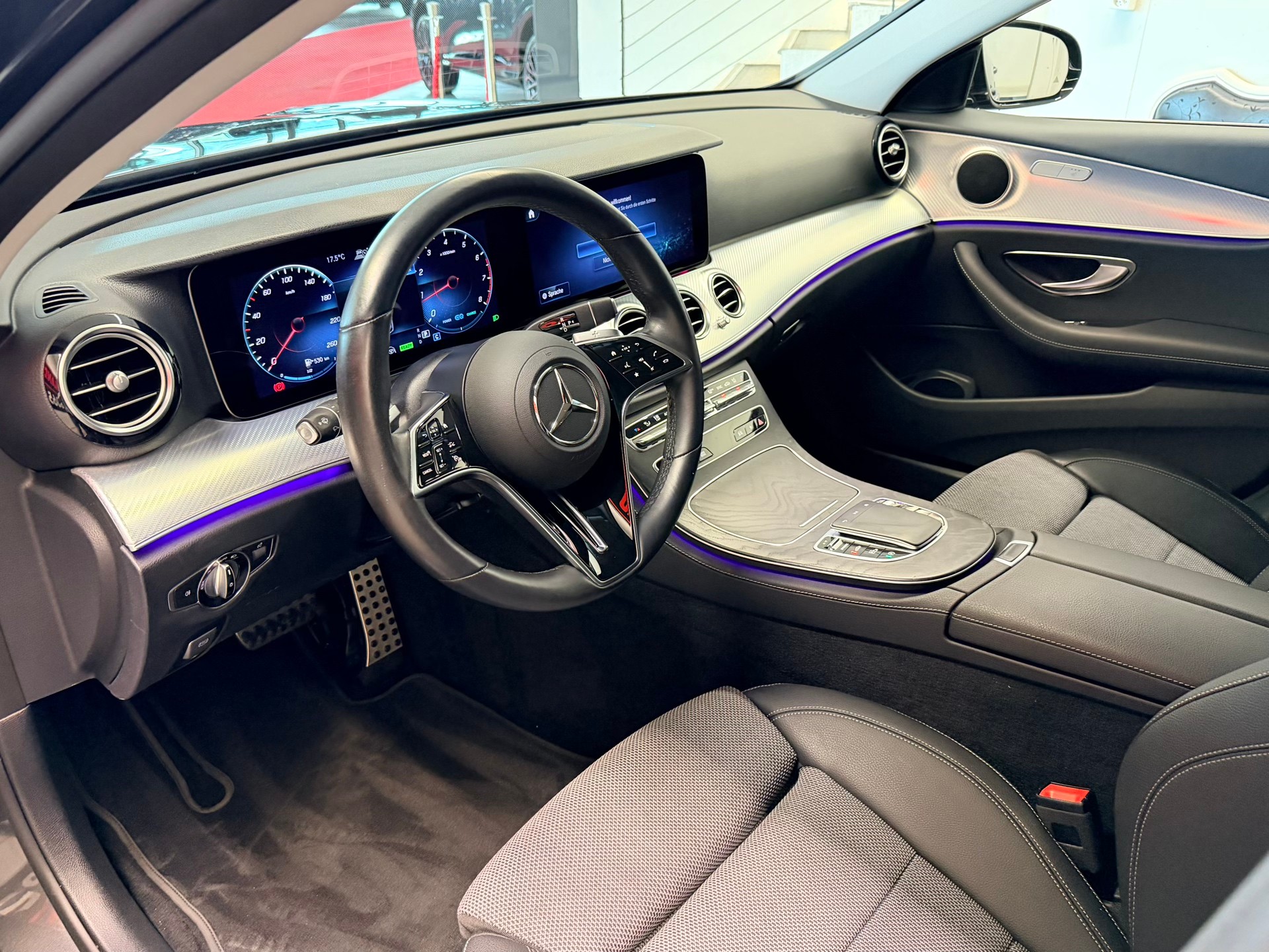 MERCEDES-BENZ E 450 All-Terrain 4Matic Exclusive 9G-Tronic-image-10