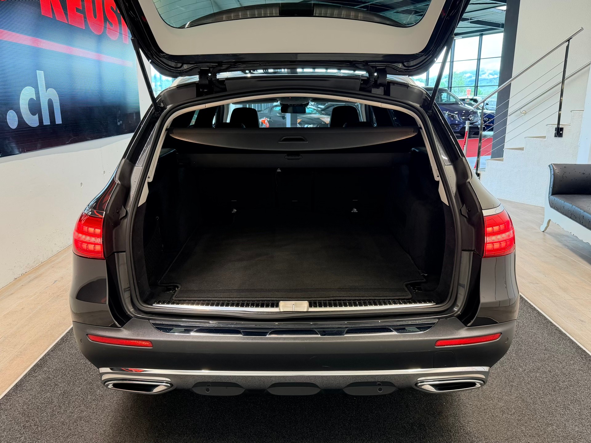 MERCEDES-BENZ E 450 All-Terrain 4Matic Exclusive 9G-Tronic-image-8