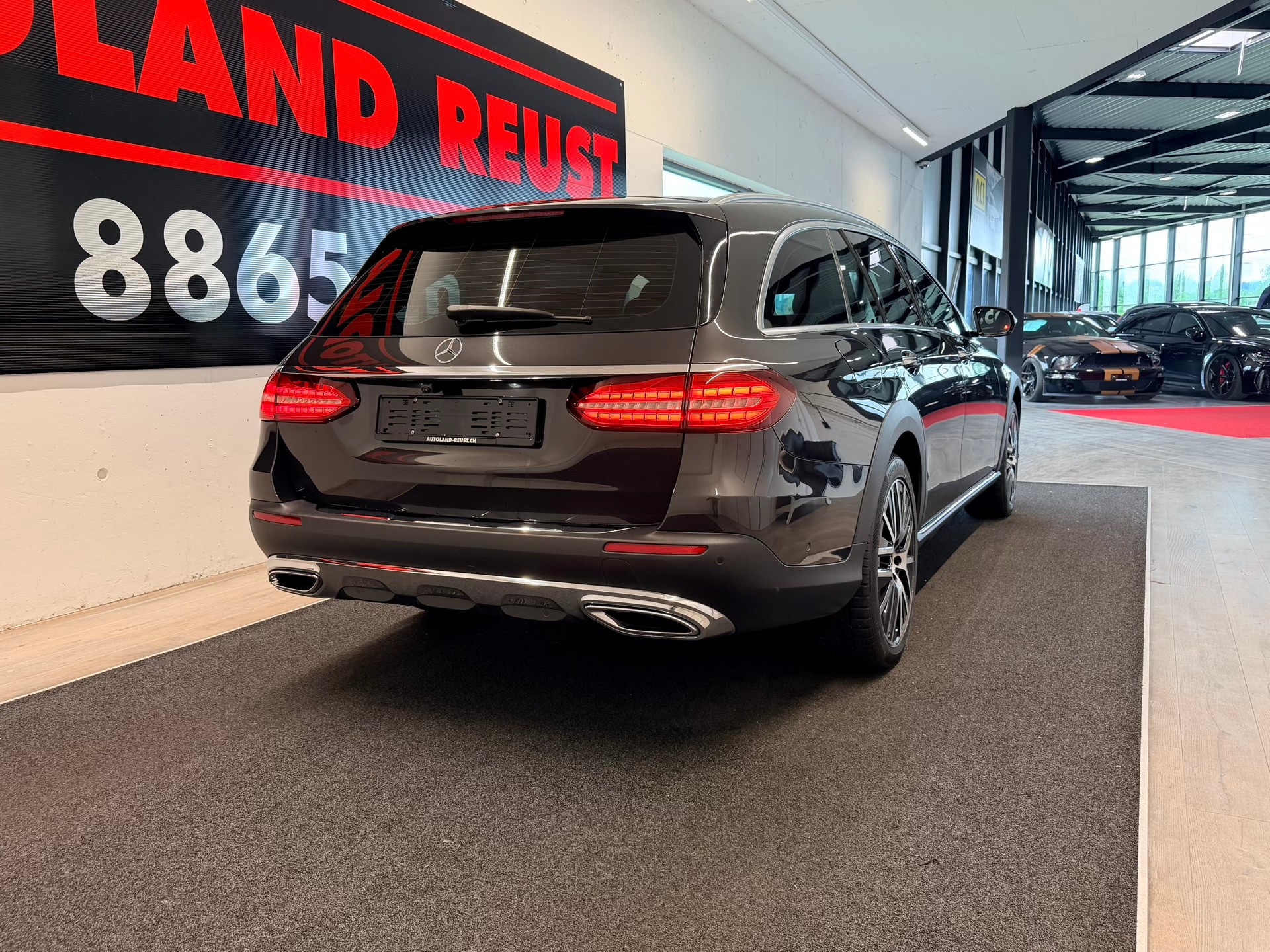 MERCEDES-BENZ E 450 All-Terrain 4Matic Exclusive 9G-Tronic-image-5