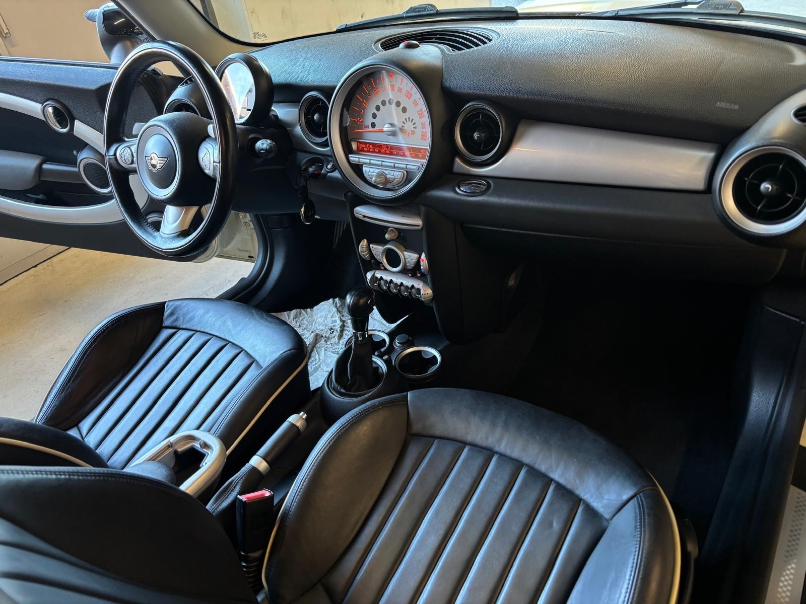 MINI Clubman Cooper S Steptronic-image-12