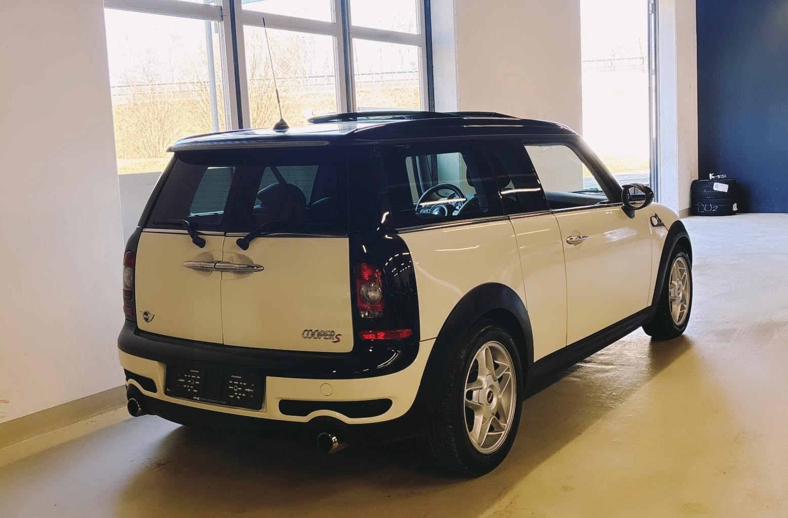 MINI Clubman Cooper S Steptronic-image-8