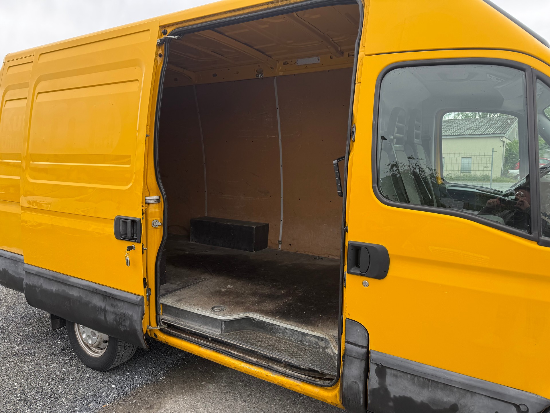IVECO 35 S 13 V Anhängelast 3500 kg-image-13