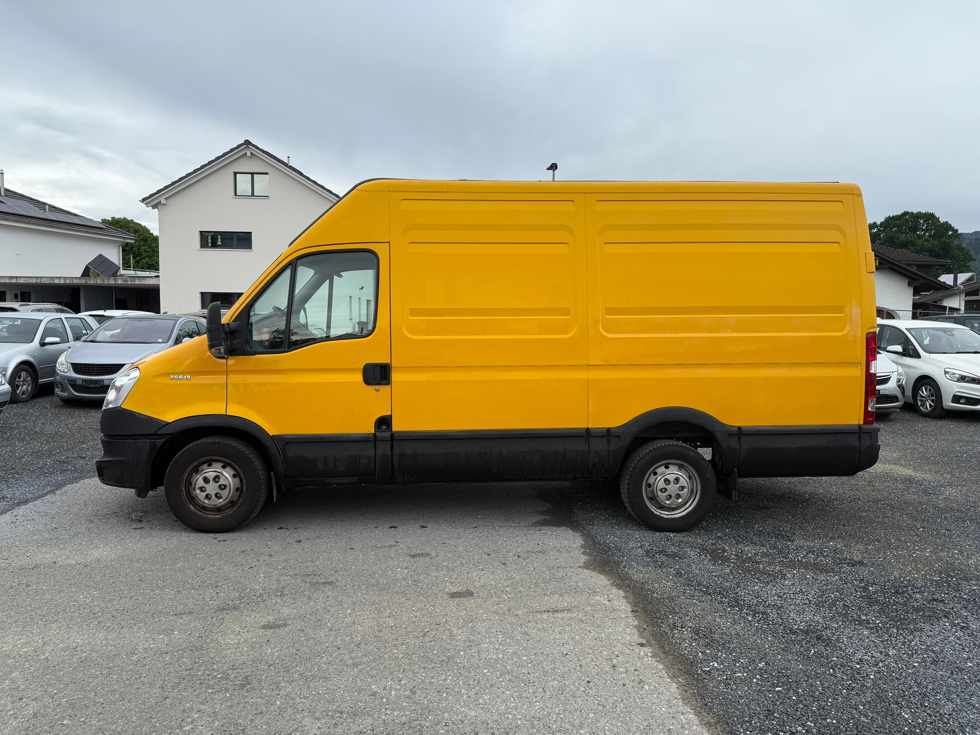 IVECO 35 S 13 V Anhängelast 3500 kg-image-2
