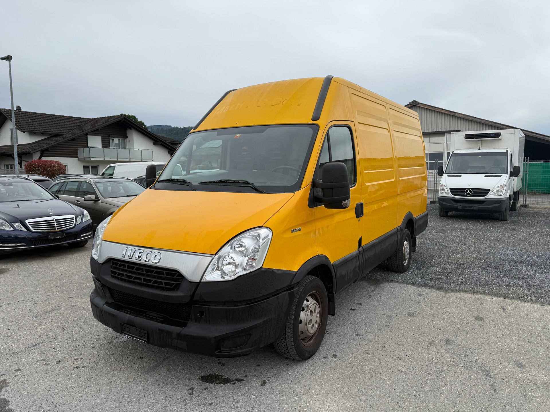 IVECO 35 S 13 V Anhängelast 3500 kg-image-0