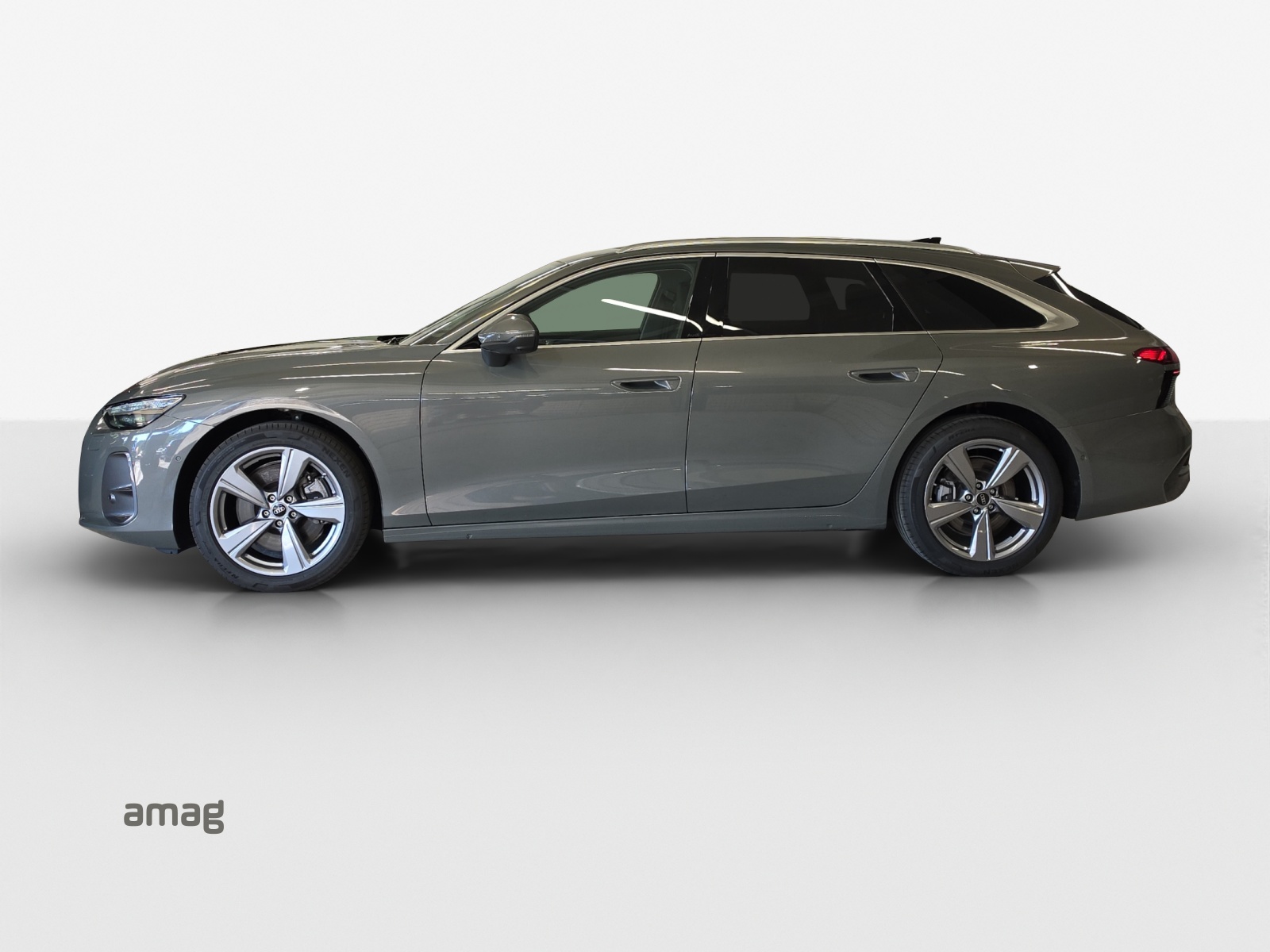 AUDI A6 Avant TDI quattro 150 kW S tronic-image-1