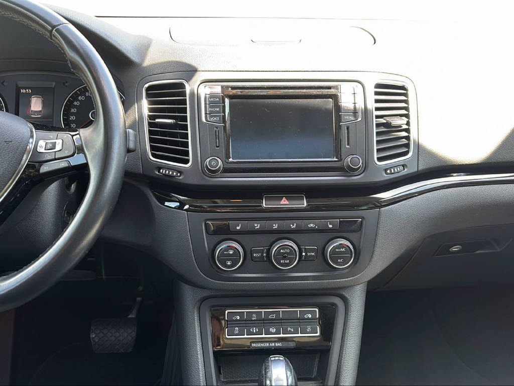 VW Sharan 2.0 TDI SCR Highline DSG-image-9
