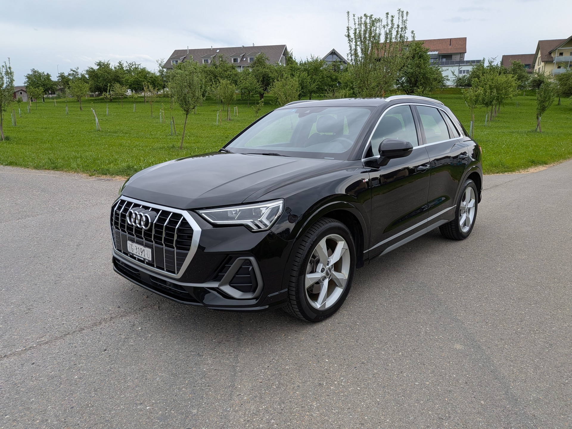 AUDI Q3 45 TFSI S line quattro S-tronic-showroom-element-2