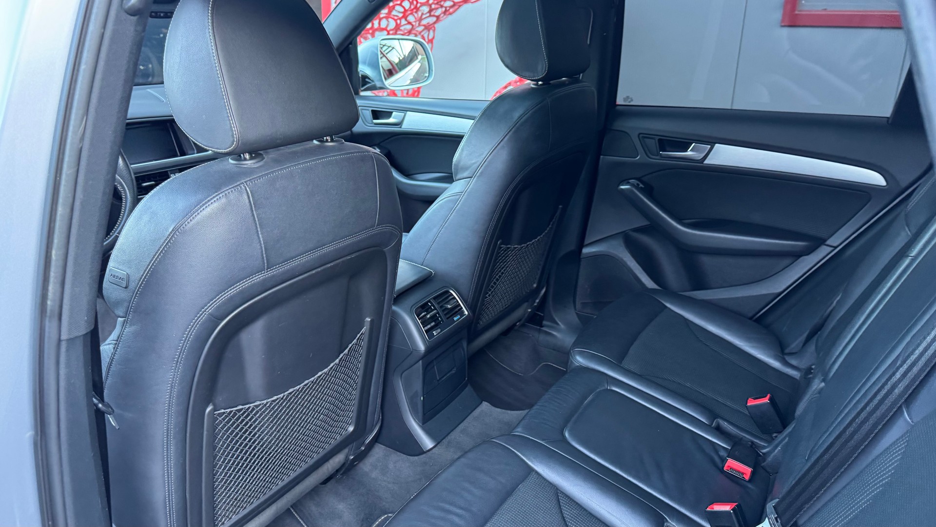 AUDI Q5 2.0 TDI quattro S-tronic-image-22