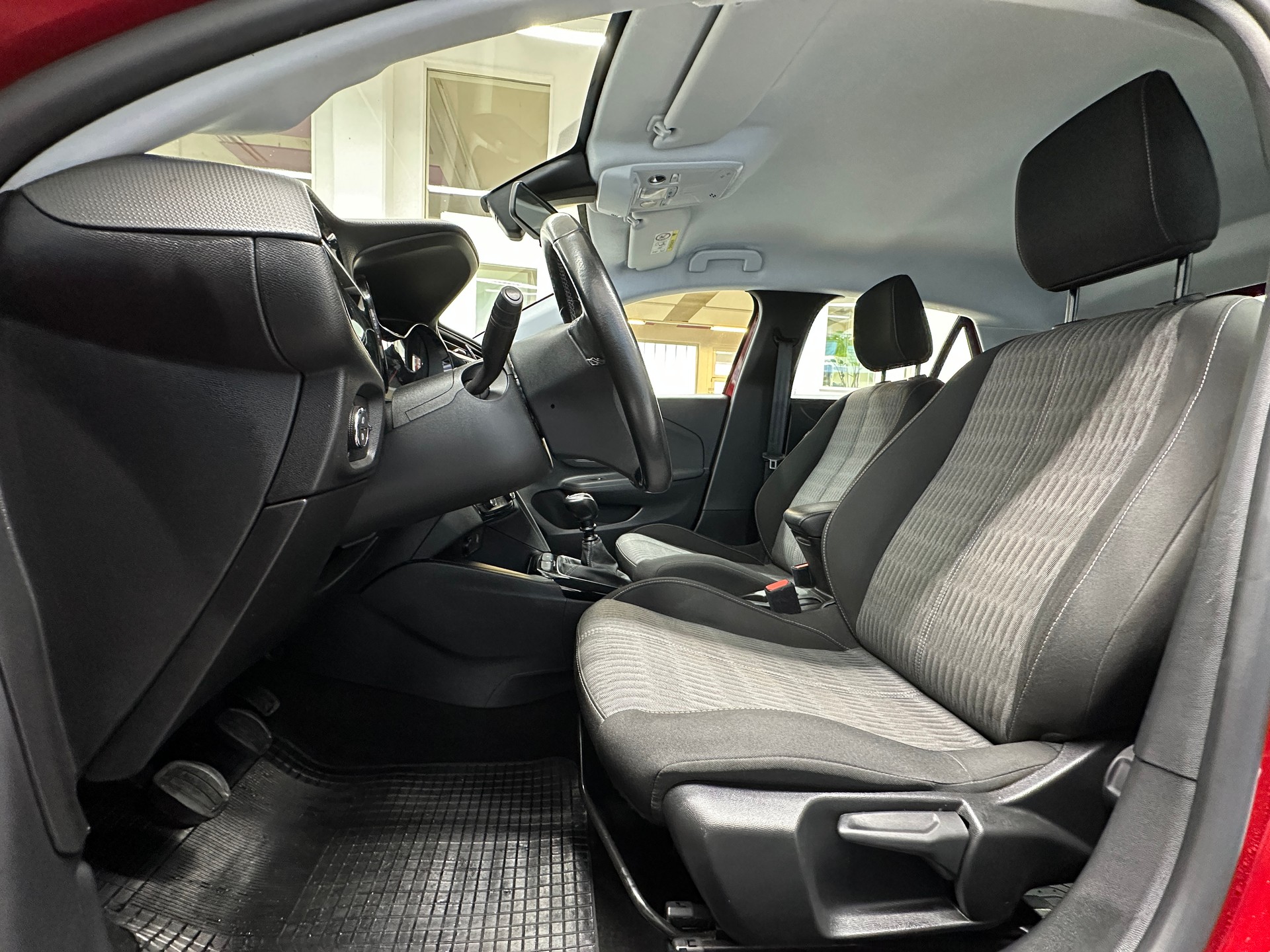 OPEL Corsa 1.2 TP Edition-image-7