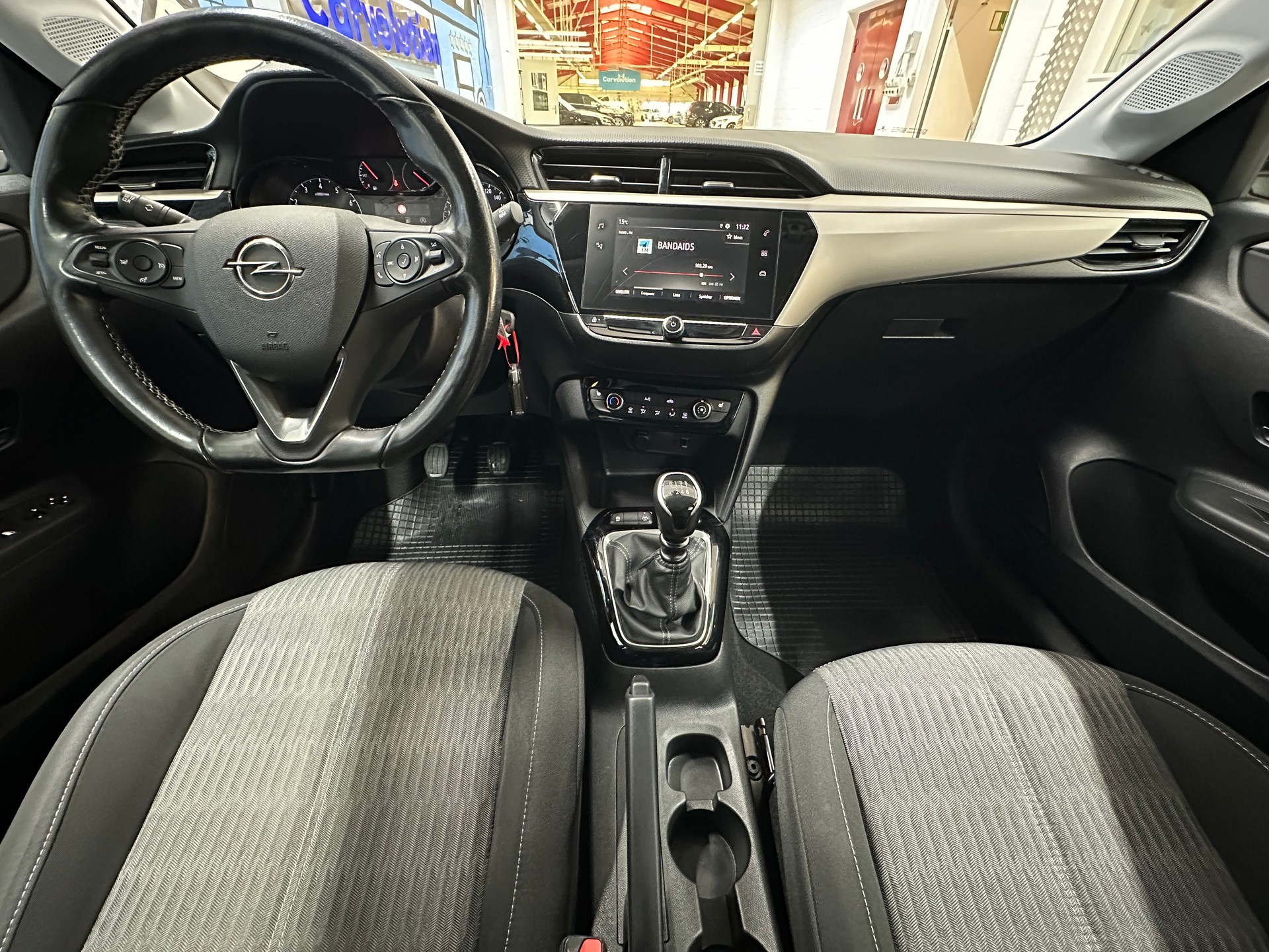 OPEL Corsa 1.2 TP Edition-image-9