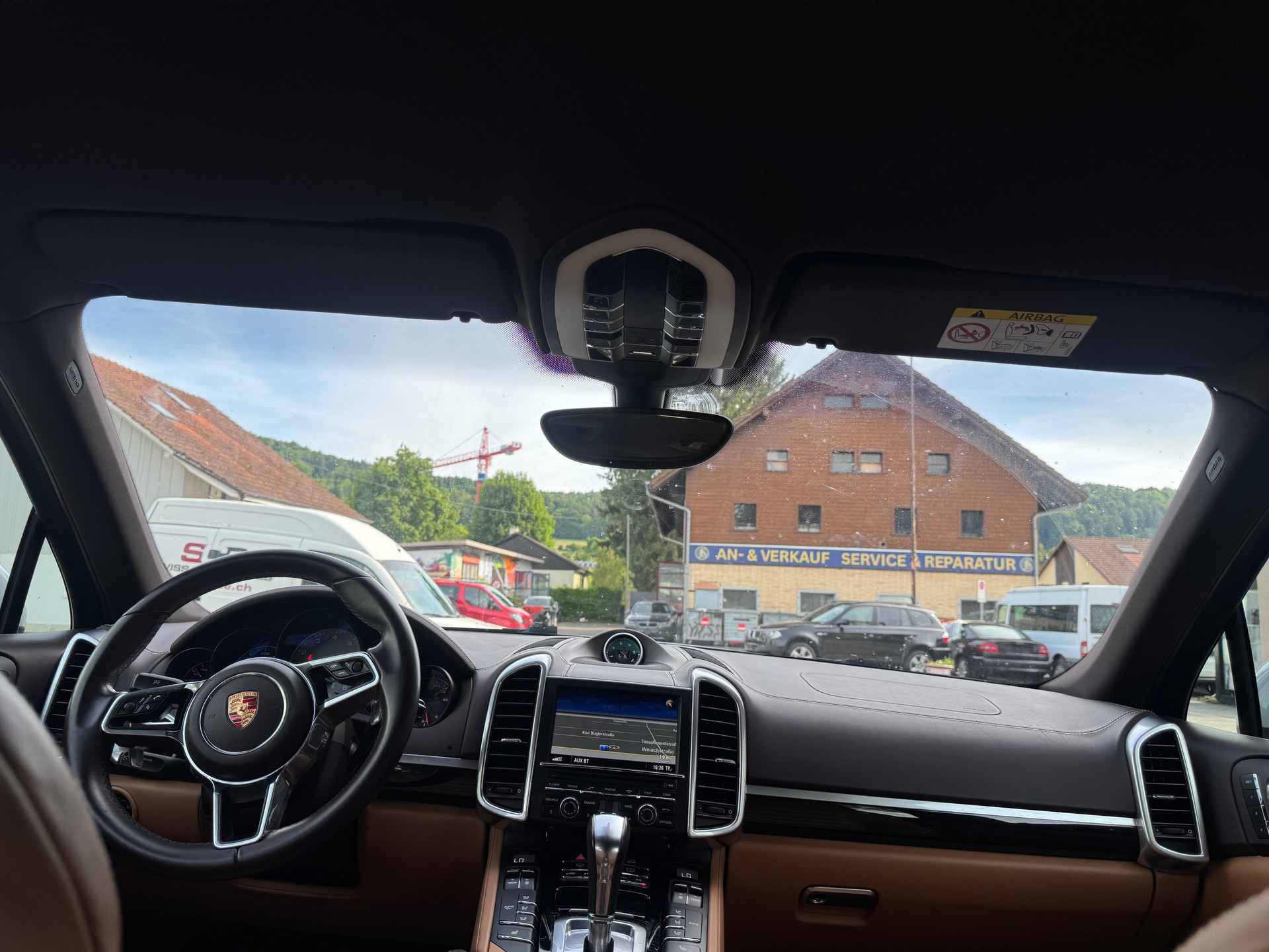 PORSCHE Cayenne S-image-10