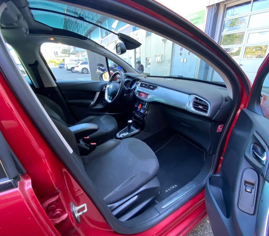 CITROEN C3 1.6i 16V Exclusive Automatic-image-10