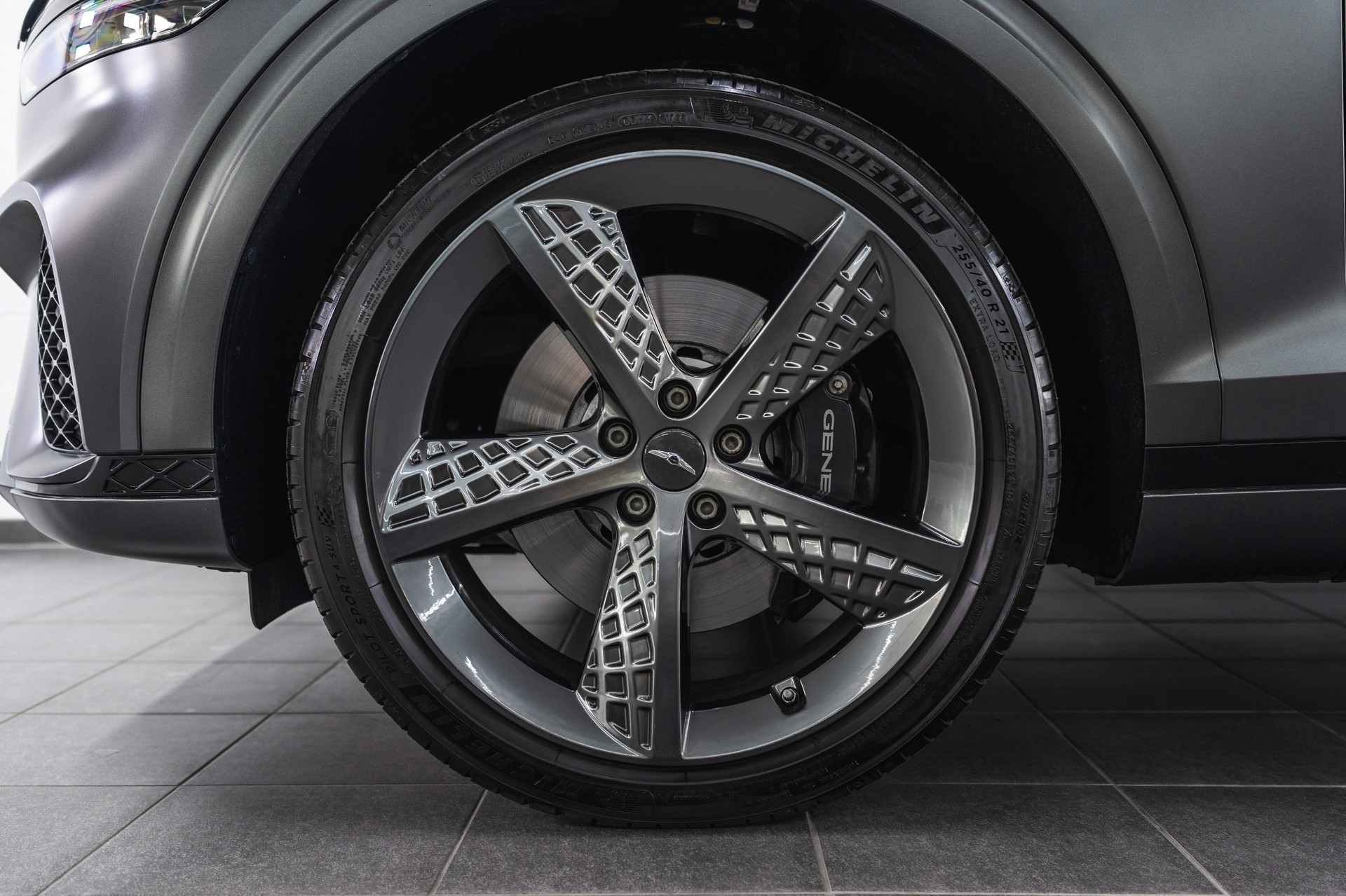 GENESIS GV70 2.5 TGDI Sport AT8 AWD-image-8