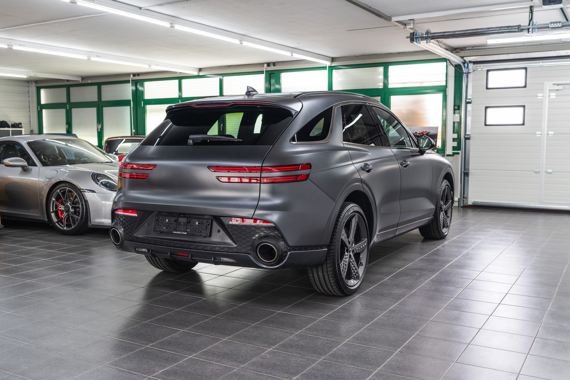 GENESIS GV70 2.5 TGDI Sport AT8 AWD-image-6
