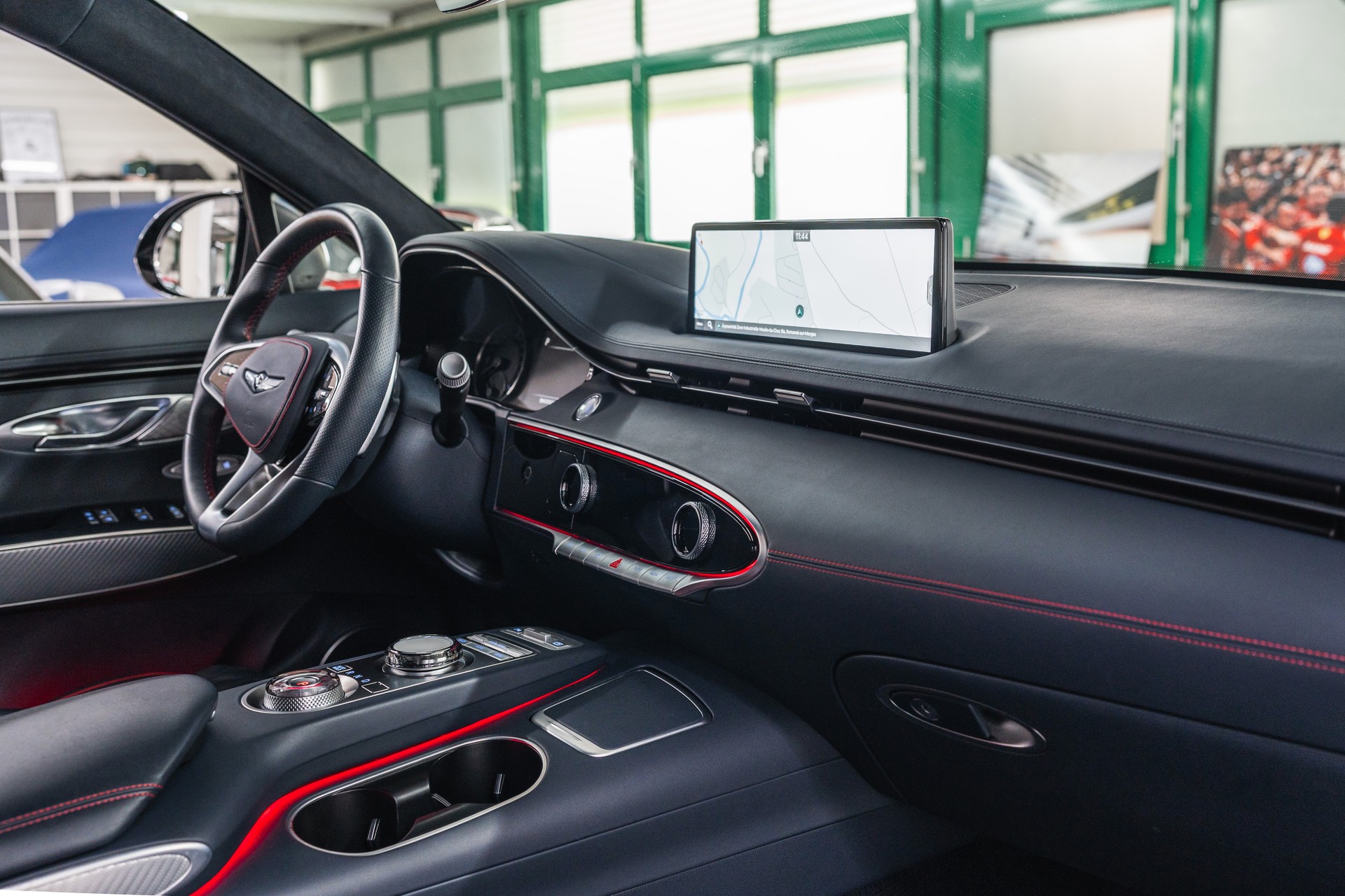 GENESIS GV70 2.5 TGDI Sport AT8 AWD-image-10