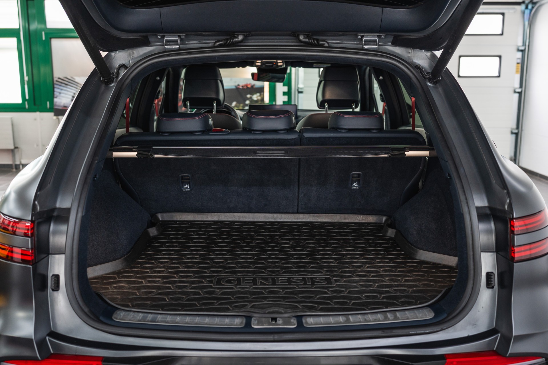GENESIS GV70 2.5 TGDI Sport AT8 AWD-image-18