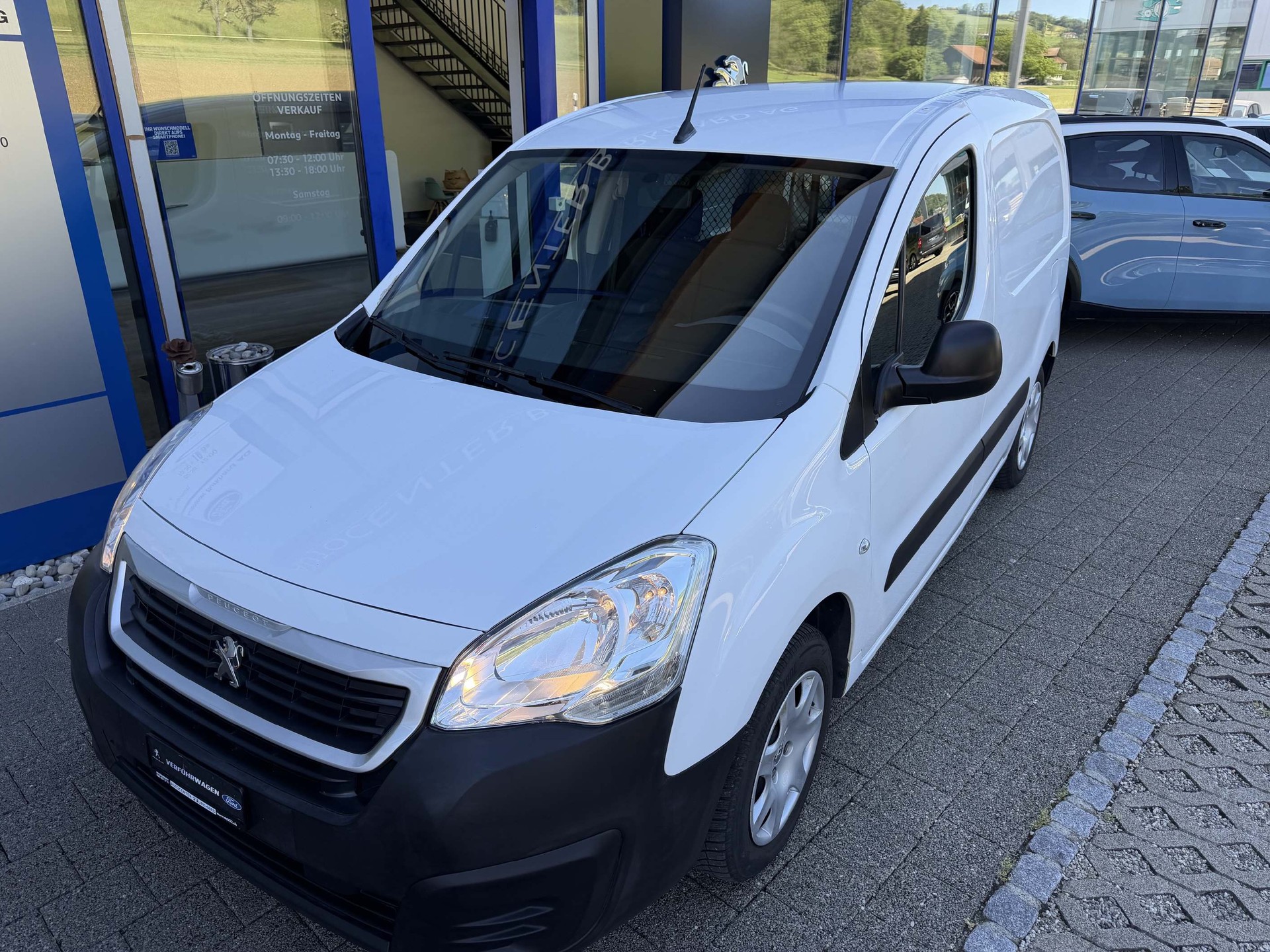 PEUGEOT Partner Kaw. L1 1.6 BlueHDI 100 Active-showroom-element-1