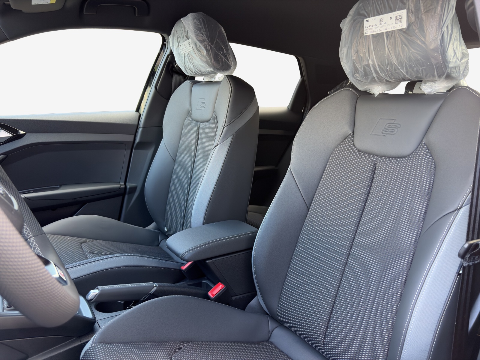 AUDI A1 Sportback 30 TFSI S Line Attraction S-tronic-image-13