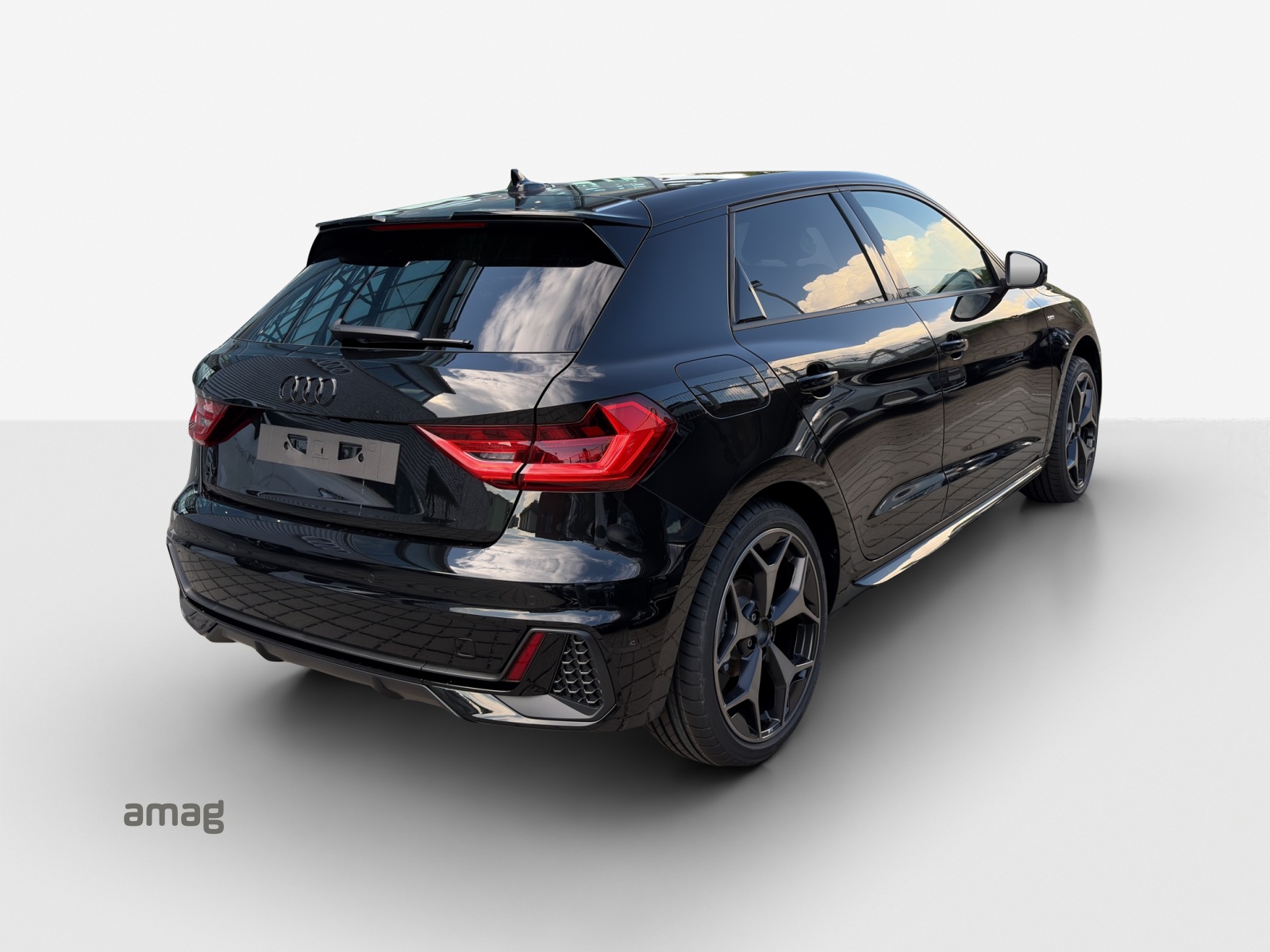 AUDI A1 Sportback 30 TFSI S Line Attraction S-tronic-image-4