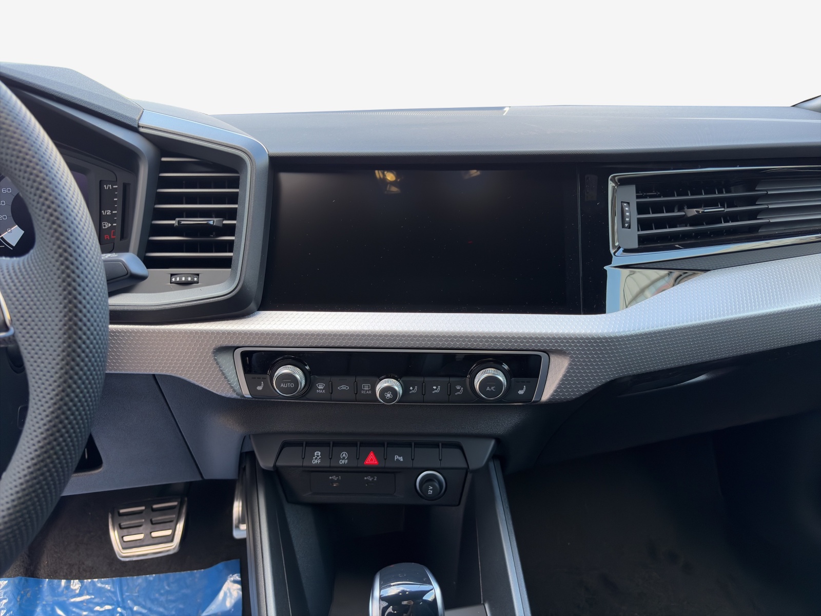 AUDI A1 Sportback 30 TFSI S Line Attraction S-tronic-image-10