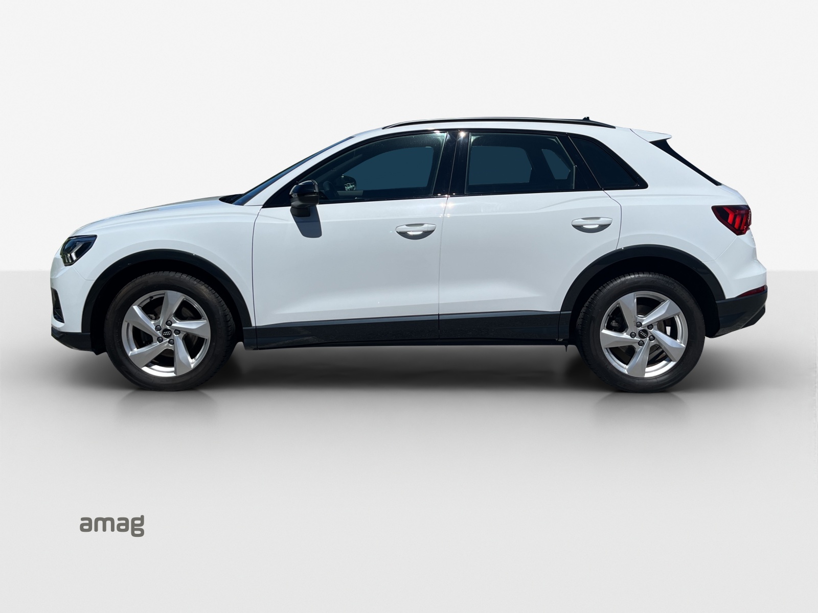 AUDI Q3 35 TFSI advanced Attraction S-tronic-image-1