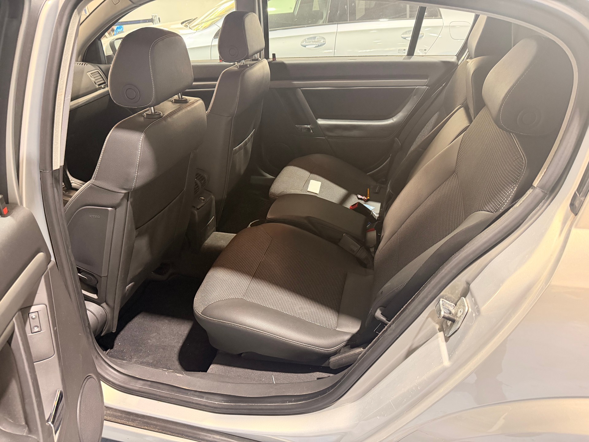 OPEL Signum 2.8 Turbo V6 Cosmo-image-5
