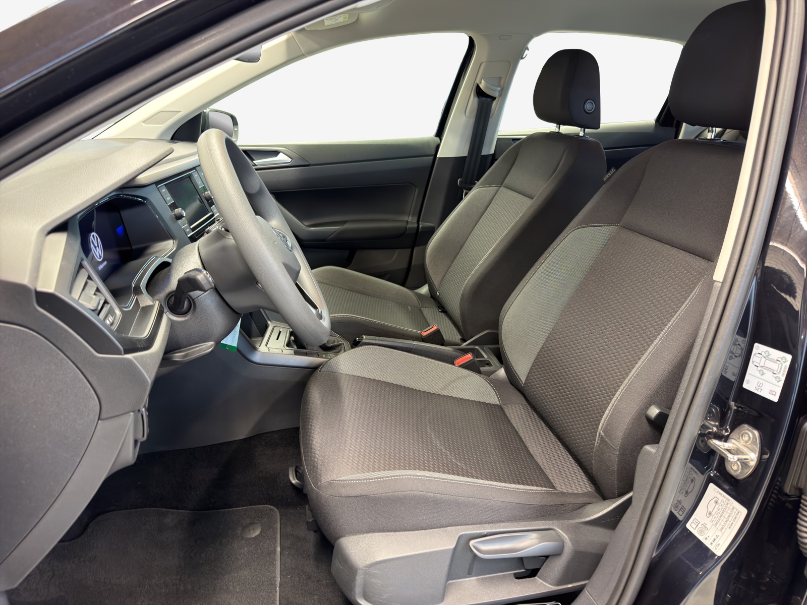 VW Polo 1.0 TSI Basis-image-7