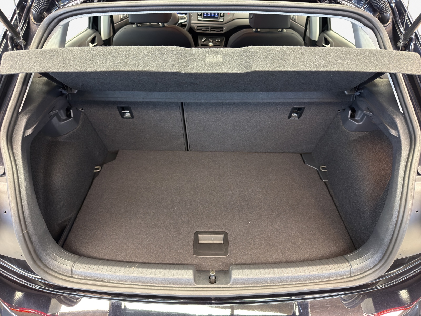 VW Polo 1.0 TSI Basis-image-12