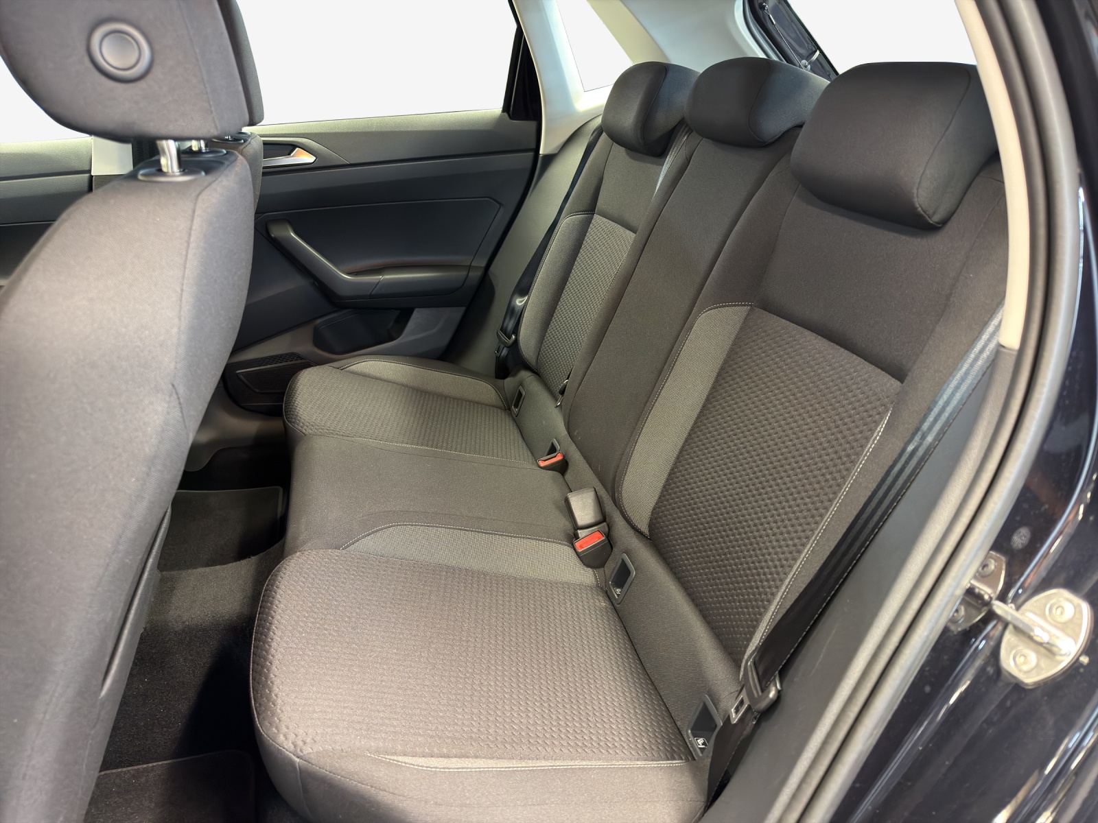VW Polo 1.0 TSI Basis-image-11