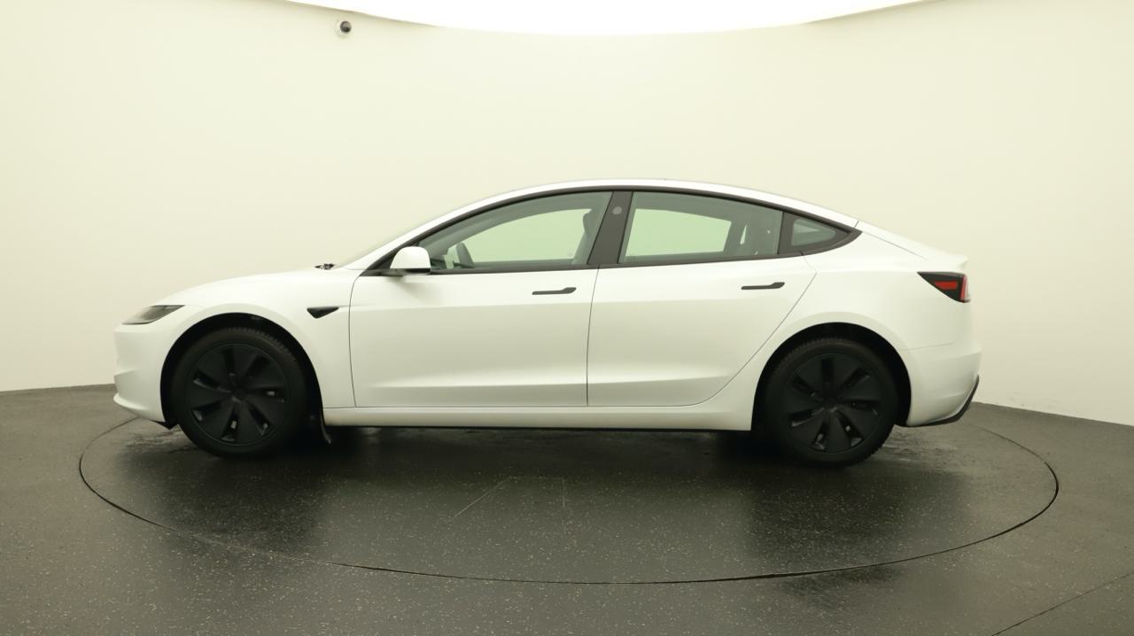 TESLA Model 3 Long Range Dual Motor AWD-image-1