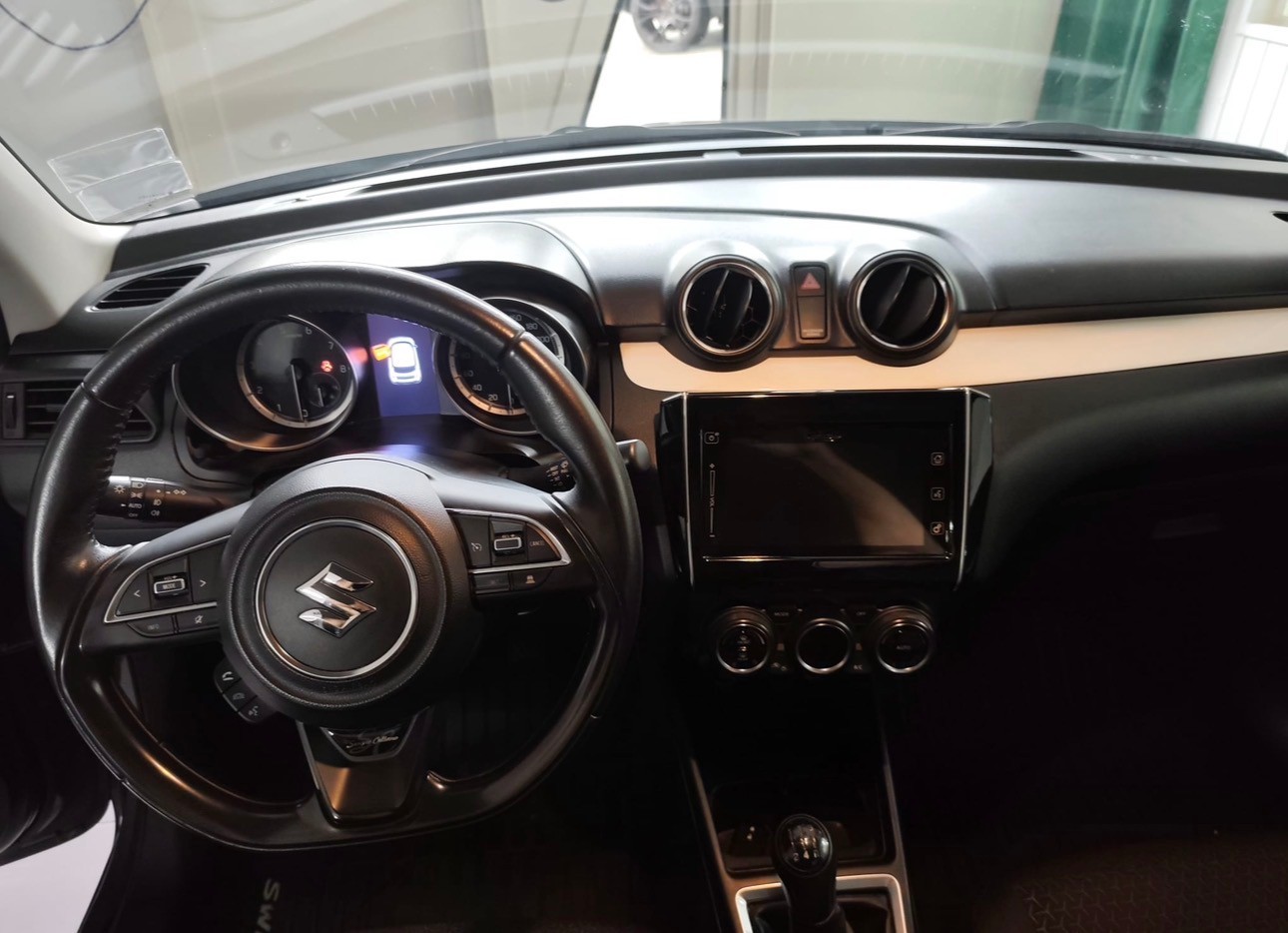 SUZUKI Swift 1.2i 16V SHVS Sergio Cellano Top Hybrid 4x4-image-7
