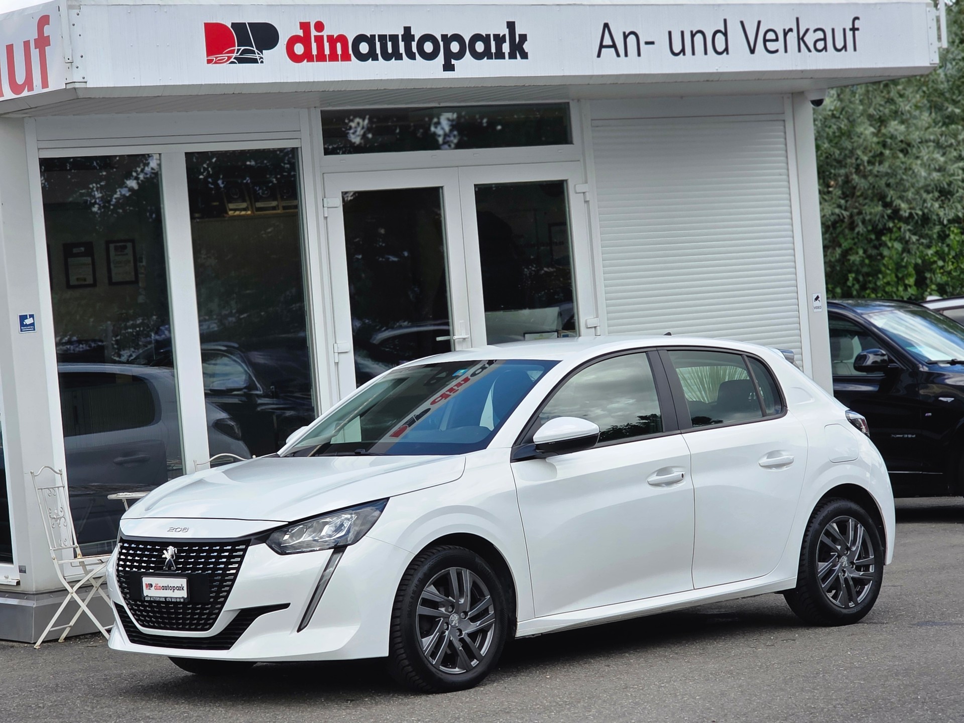 PEUGEOT 208 1.5 BlueHDi Active Pack * CH-Fahrzeug * Frisch ab MFK *-image-0