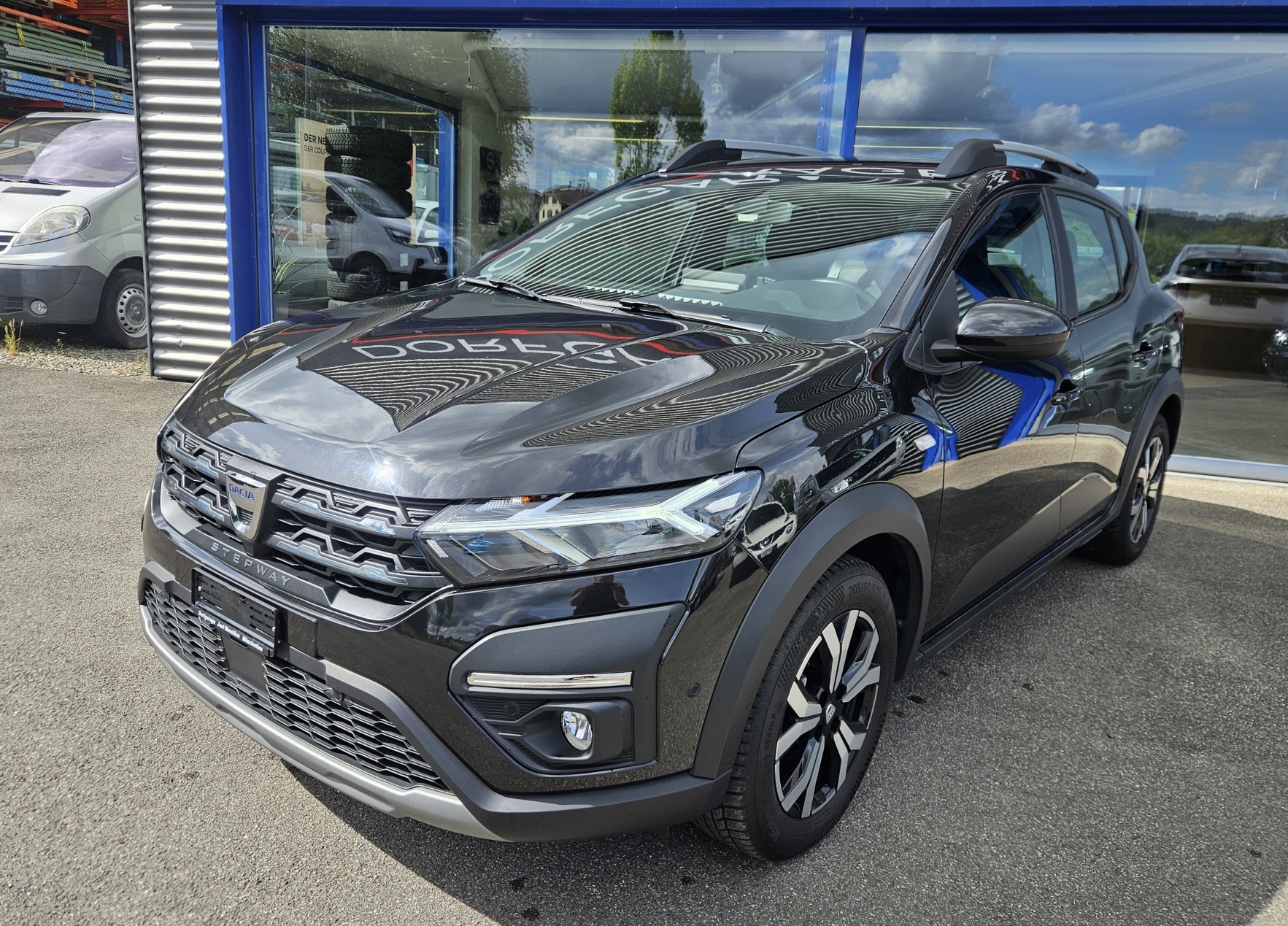 DACIA Sandero Stepway TCe 90 Comfort CVT-image-0