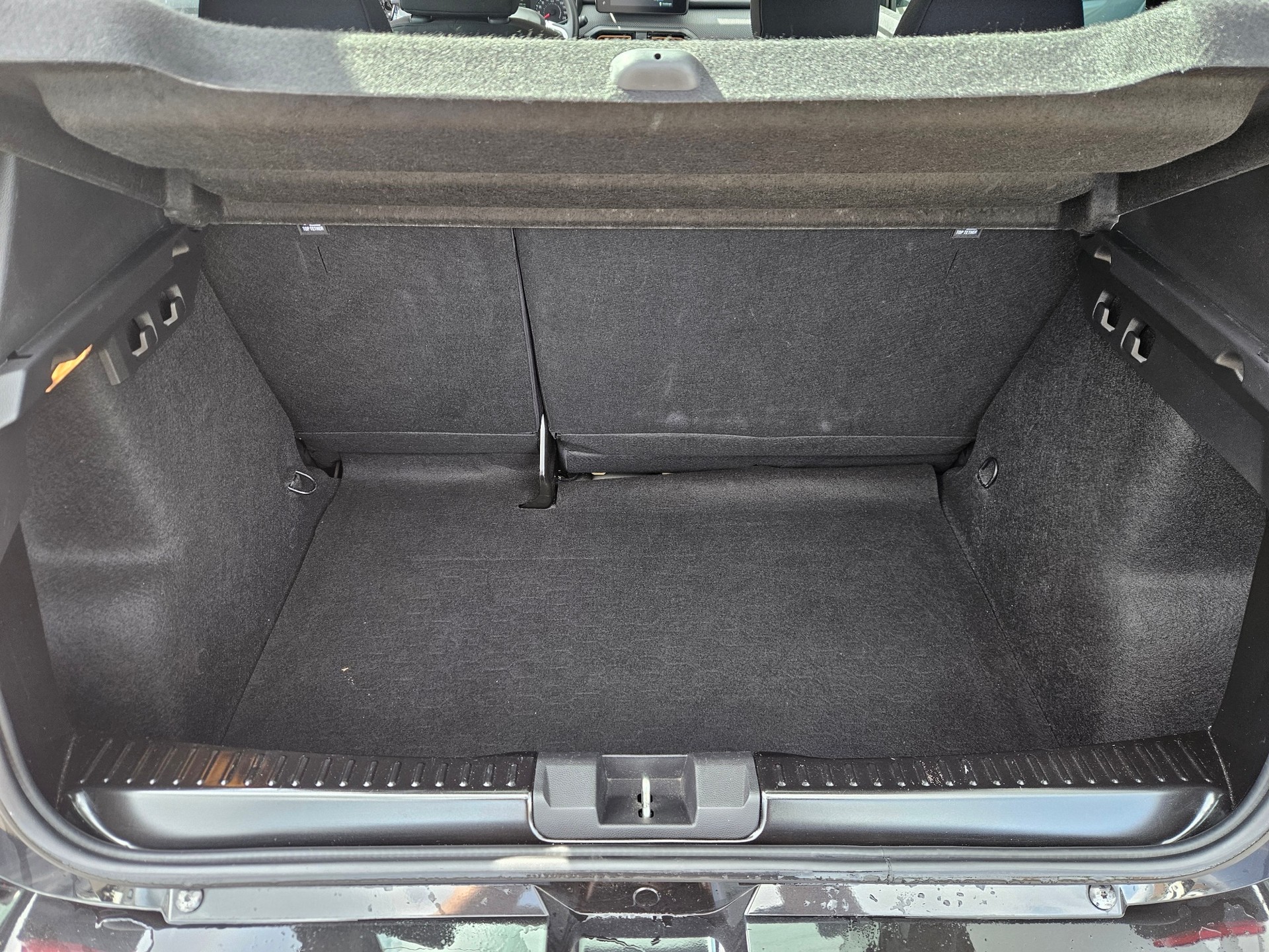 DACIA Sandero Stepway TCe 90 Comfort CVT-image-7