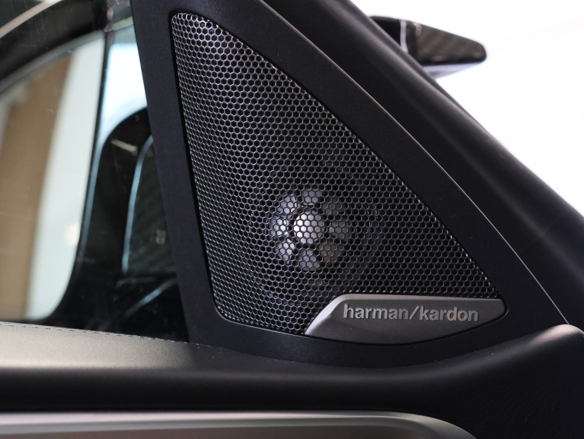 BMW M4 Coupé Competition M xDrive * 50 Jahre Edition* *360 Kamera* *Harmon Kardon*-image-37