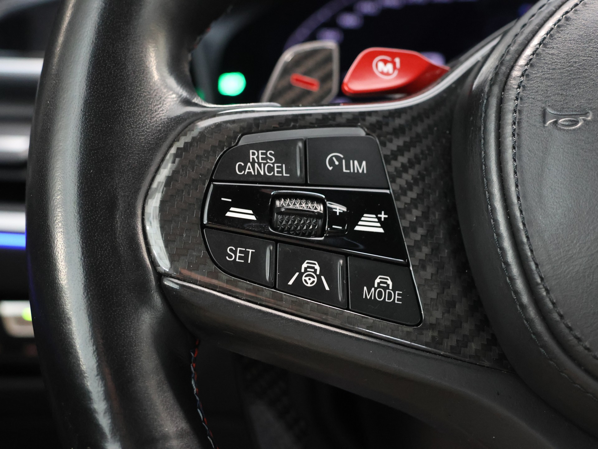 BMW M4 Coupé Competition M xDrive * 50 Jahre Edition* *360 Kamera* *Harmon Kardon*-image-26