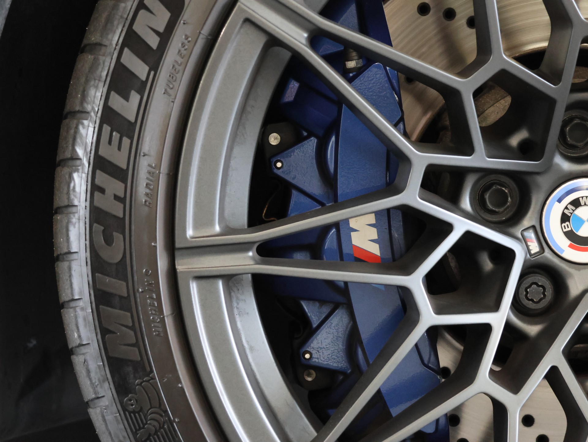 BMW M4 Coupé Competition M xDrive * 50 Jahre Edition* *360 Kamera* *Harmon Kardon*-image-14