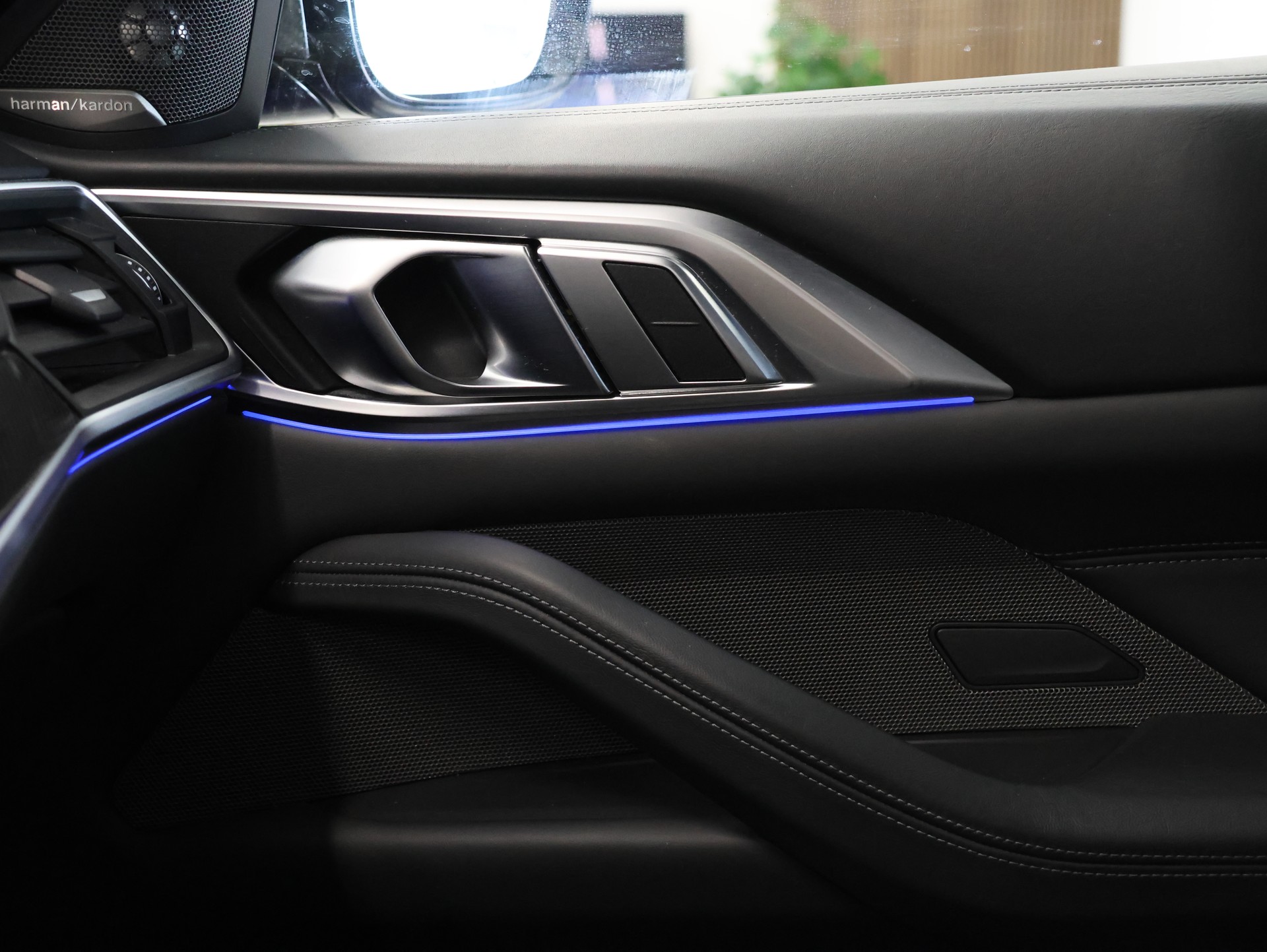 BMW M4 Coupé Competition M xDrive * 50 Jahre Edition* *360 Kamera* *Harmon Kardon*-image-36