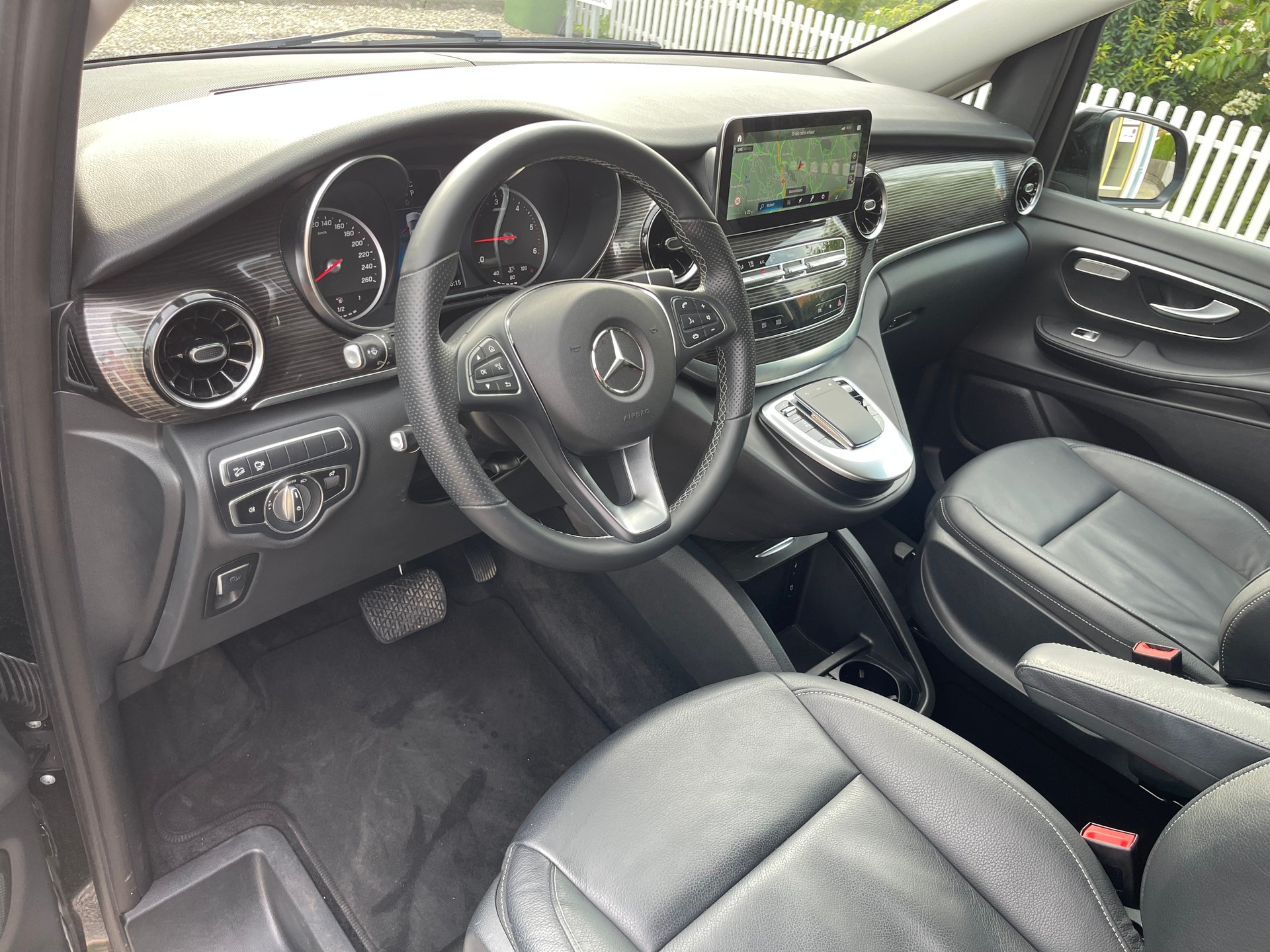 MERCEDES-BENZ V 250 d lang Avantgarde 4Matic G-Tronic-image-8