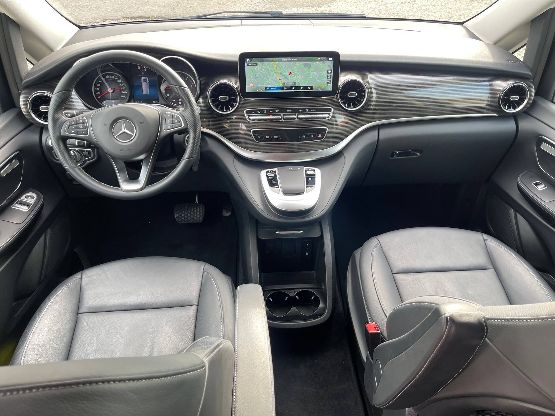 MERCEDES-BENZ V 250 d lang Avantgarde 4Matic G-Tronic-image-12