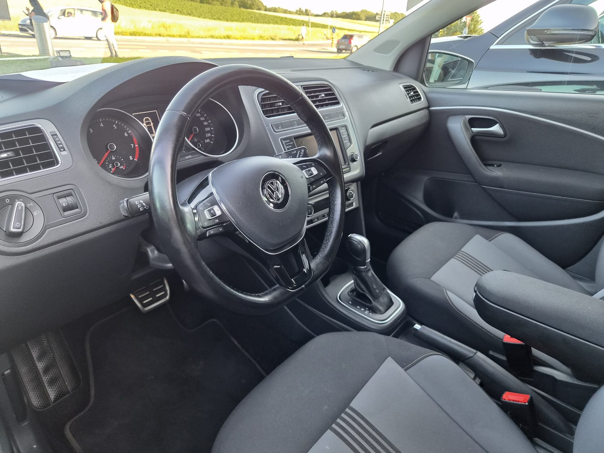VW Polo 1.0 TSI BMT Allstar DSG-image-1