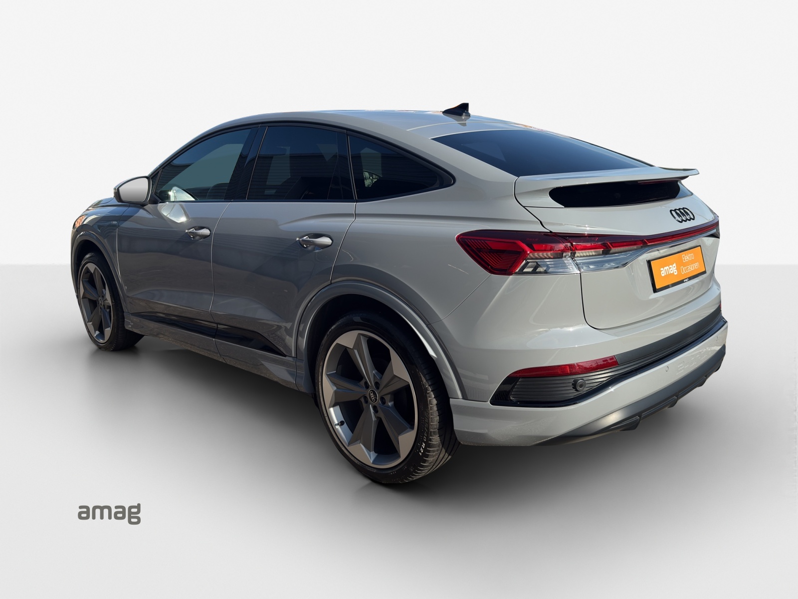AUDI Q4 Sportback e-tron 45 Attraction quattro-showroom-element-2