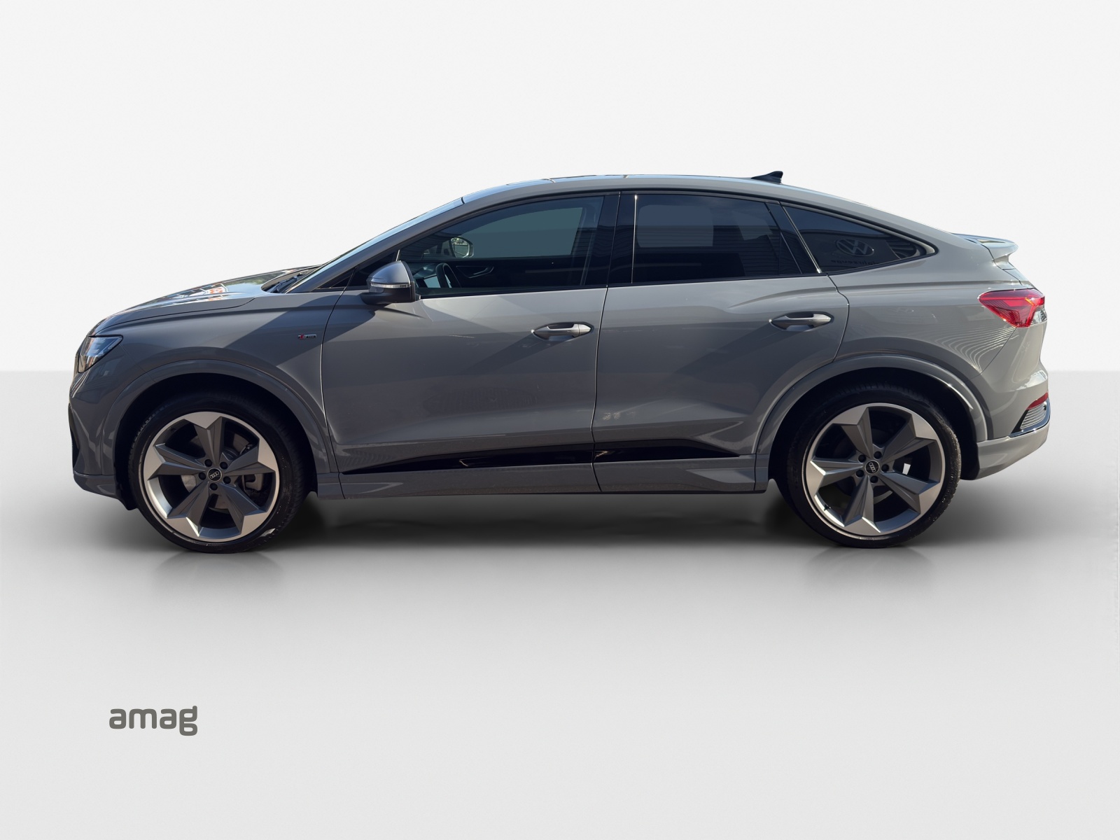 AUDI Q4 Sportback e-tron 45 Attraction quattro-showroom-element-1