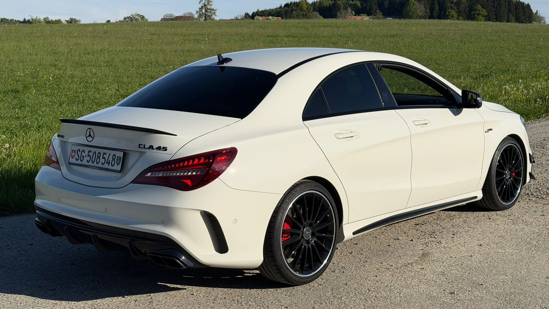 MERCEDES-BENZ CLA 45 AMG 4Matic Speedshift-image-4