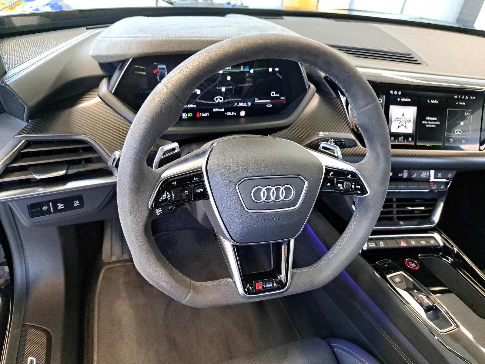 AUDI RS e-tron GT quattro Carbon Optik-image-24