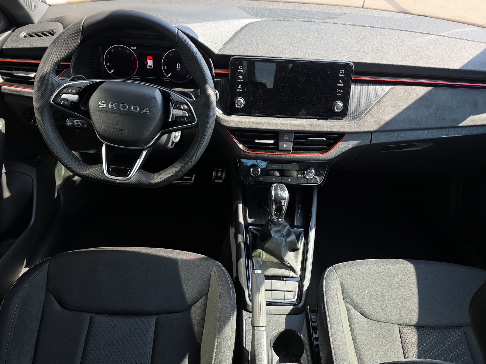 SKODA Kamiq 1.0 TSI Dynamic DSG-image-8